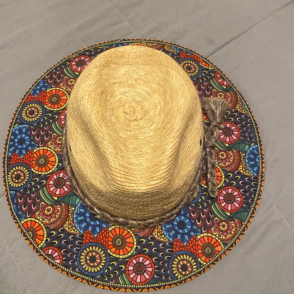 Artesanl Hat